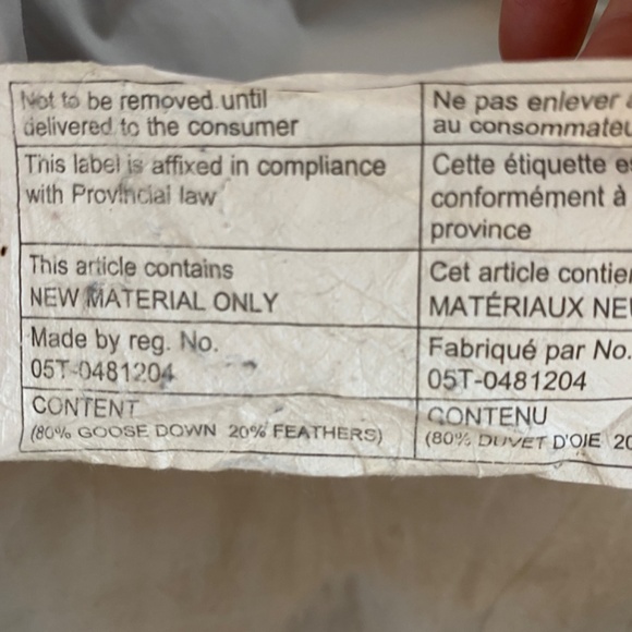 Lululemon Down Winter Coat – Women’s – Neutral Color – Lightweight & Warm - XS - Picture 7 of 11